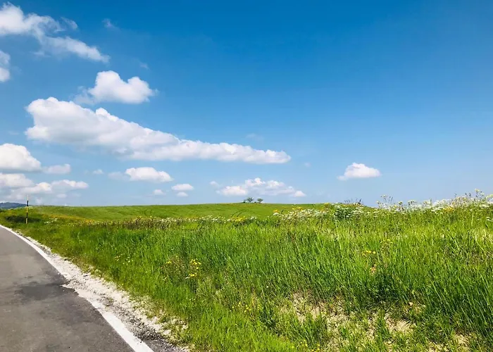 Di Onferno بيت شباب Gemmano