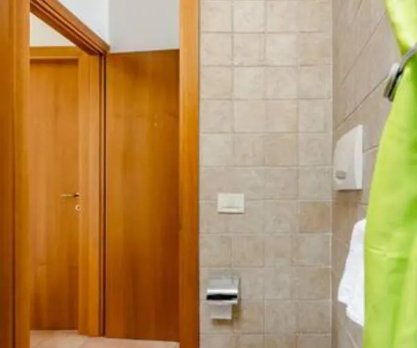 بيت شباب Di Onferno Gemmano